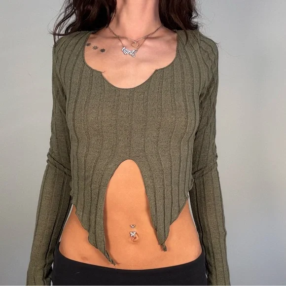 SHEIN Olive Ribbed Crop Top - Picture 2 of 4